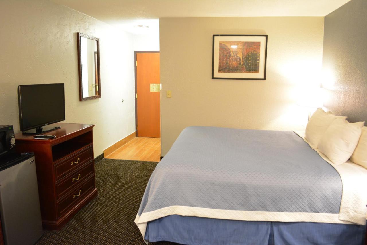 Days Inn By Wyndham West Des Moines Dış mekan fotoğraf